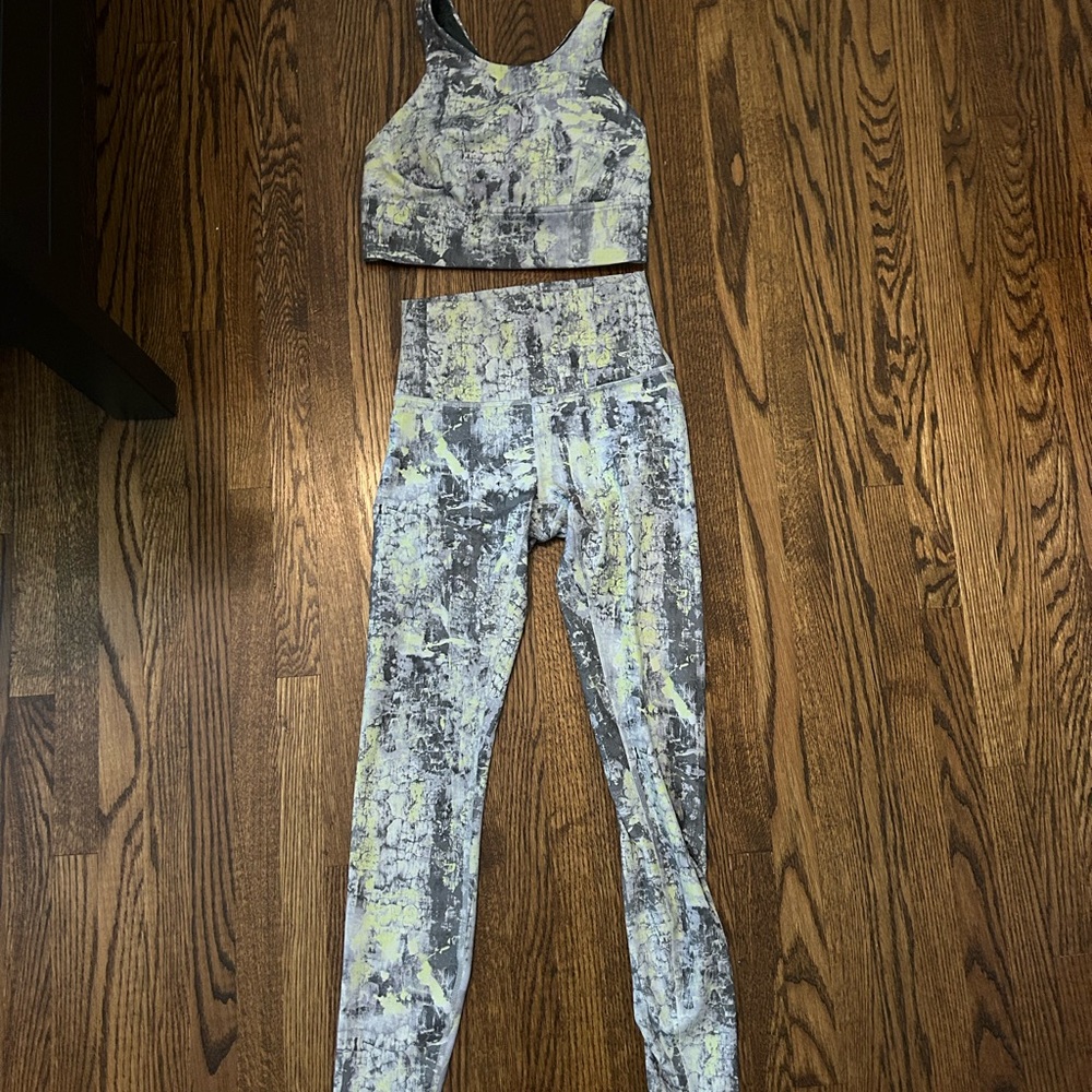 Lululemon Athletica Abstract Print Set - Black and Yellow